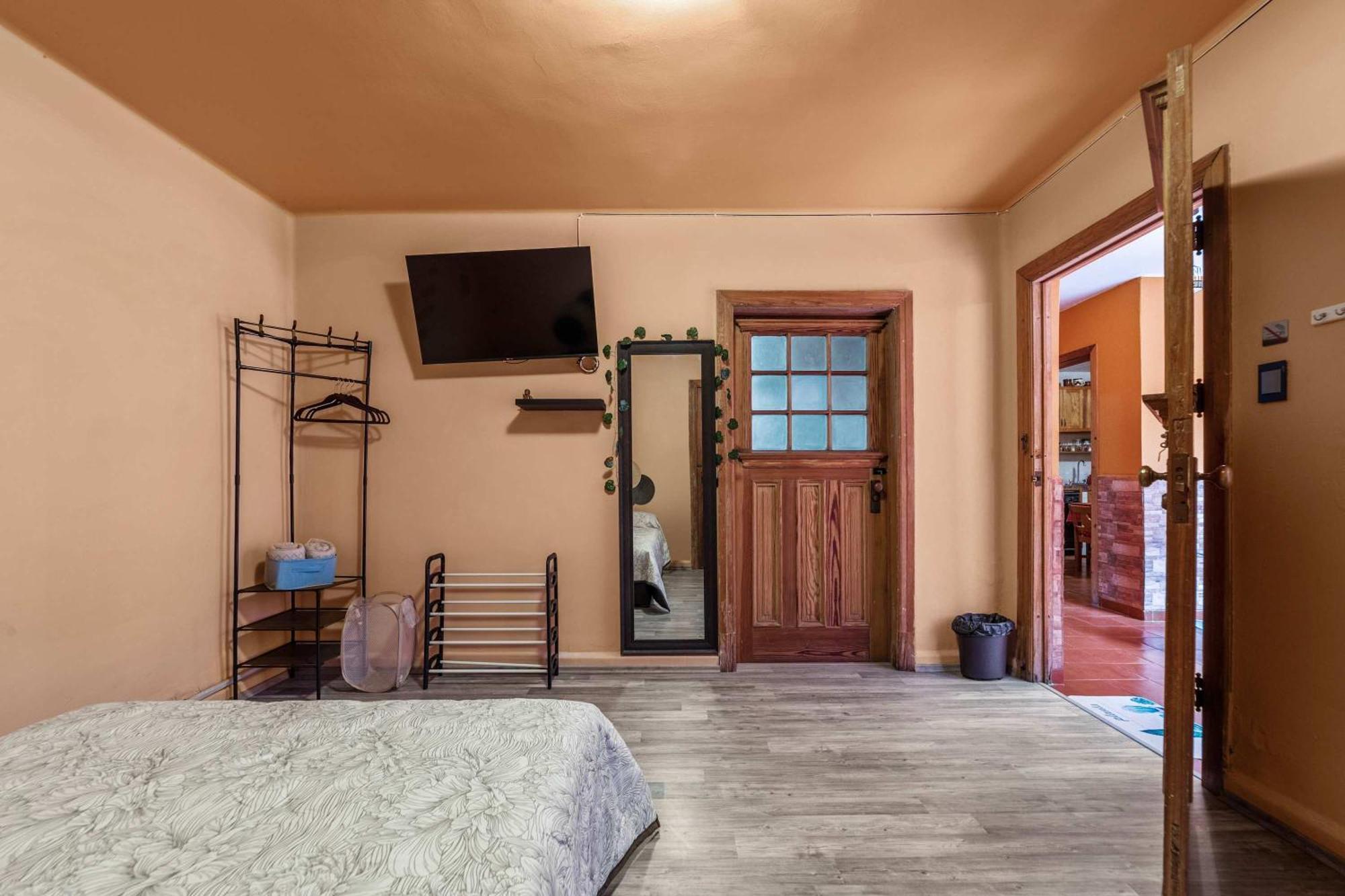 Charming 2-Bedroom Retreat In Lomas De Bezares 멕시코 시 외부 사진