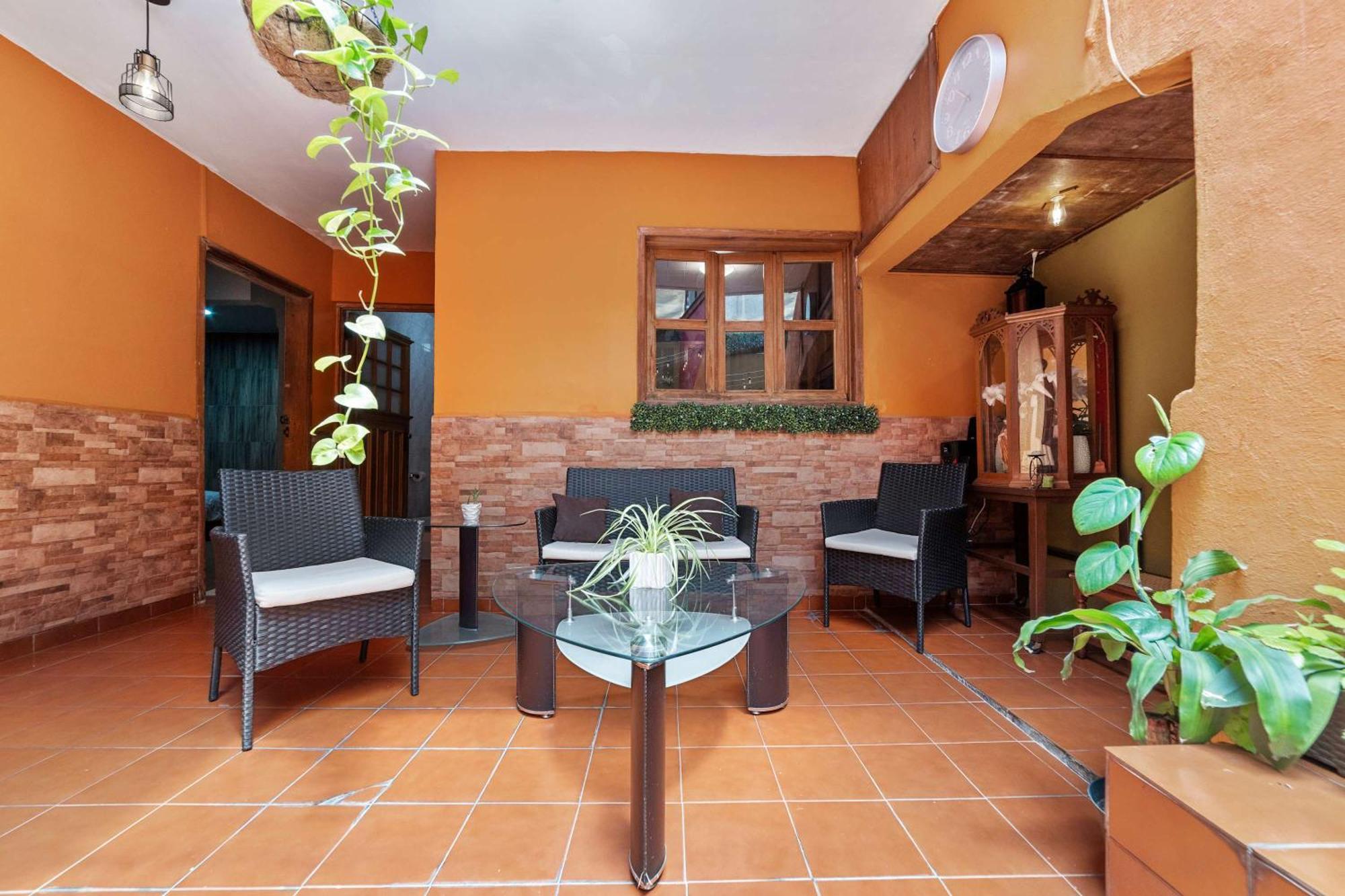 Charming 2-Bedroom Retreat In Lomas De Bezares 멕시코 시 외부 사진
